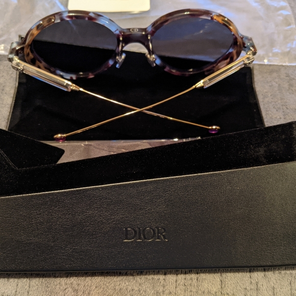 Beautiful Christian Dior sunglasses main image 9